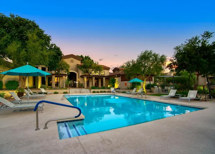 Modern 3-Br Condo In North Scottsdale