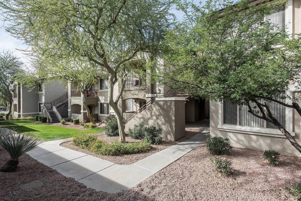 Apartment Modern 3-br In North