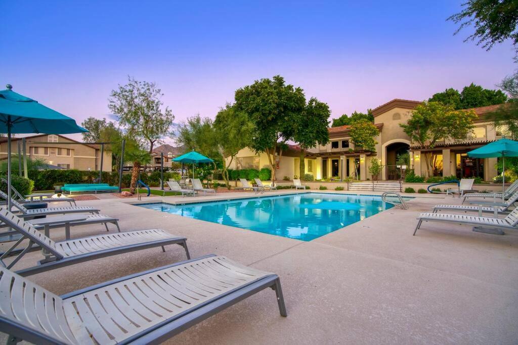 Modern 3-br In North